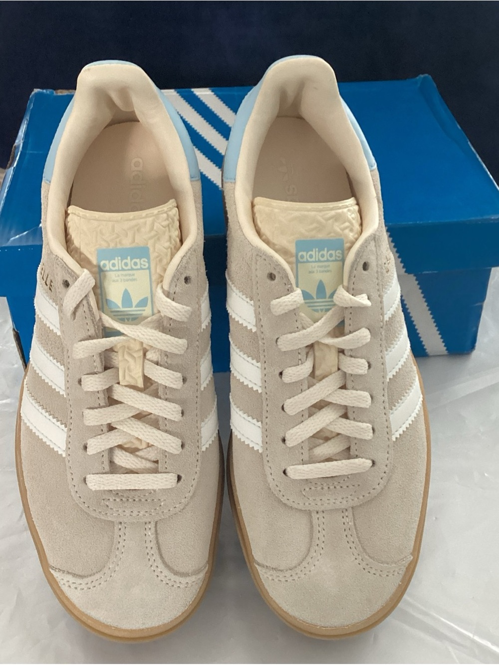 Adidas Gazelle Bold J Platform Sneakers Women’s 6 / 4.5Y Wonder White JH5540 - Picture 3 of 10